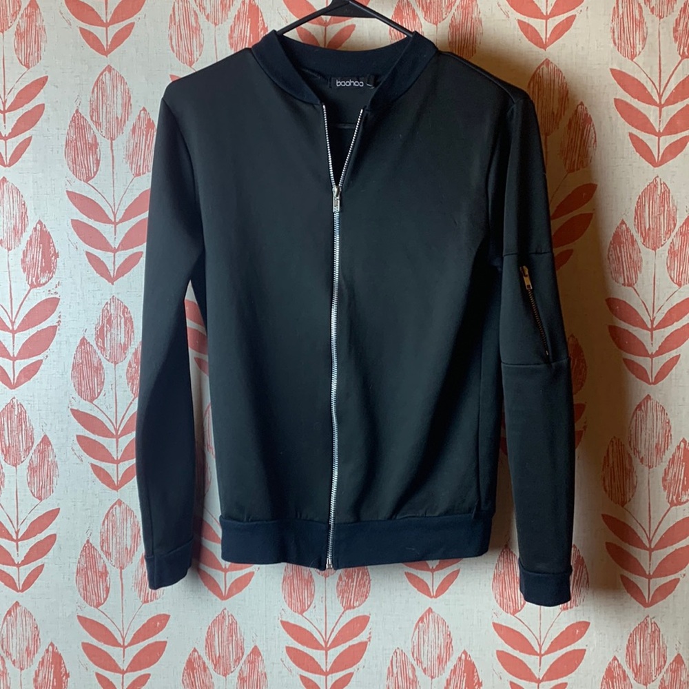Boohoo jacket, light and cute! Size 2